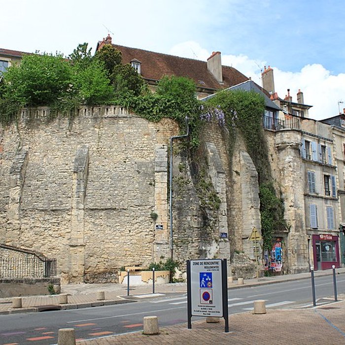 Photo de Remparts de la tour du Havre à la Loire de Nevers