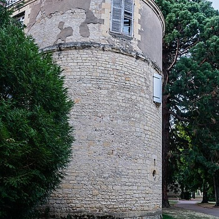 Photo de Remparts de la tour du Havre à la Loire de Nevers