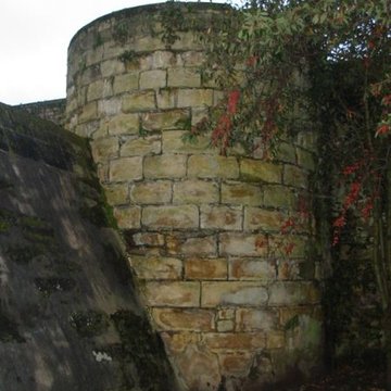 Remparts de la tour du Havre à la Loire de Nevers
