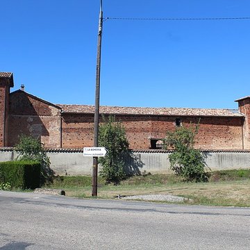 Remparts de Saint-Trivier-sur-Moignans