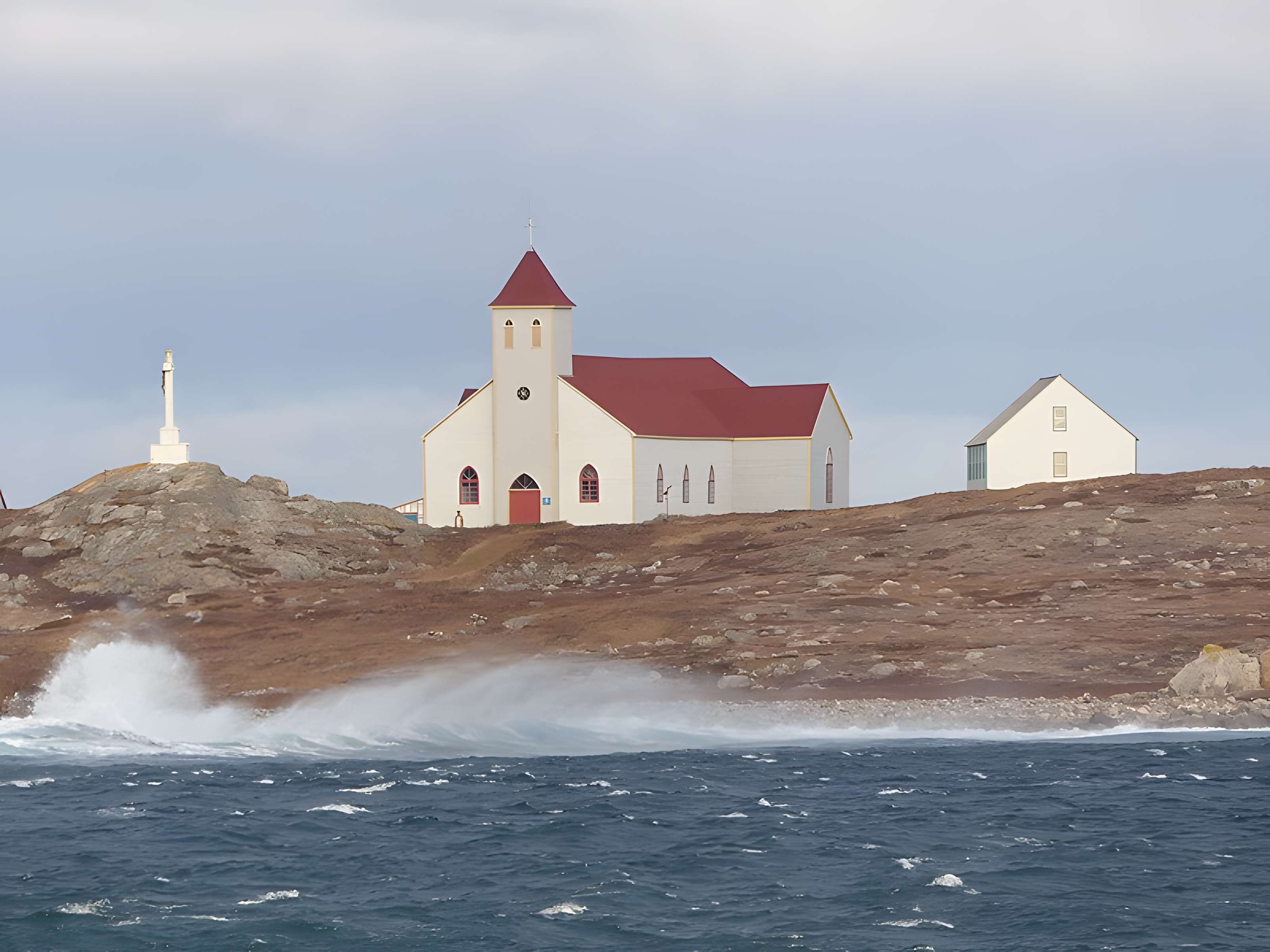 Eglise Notre-Dame-des-Marins, située sur l'Ile-aux-Marins