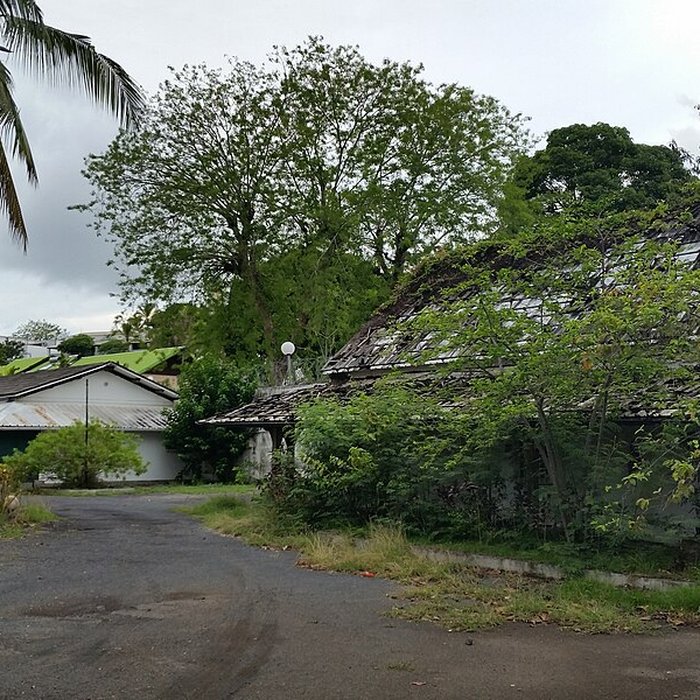 Photo de Ancienne résidence des Gouverneurs, située au rocher de Dzaoudzi