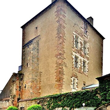 Ancien château ou Palais des ducs de Bourbon