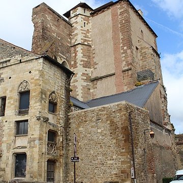 Ancien château ou Palais des ducs de Bourbon