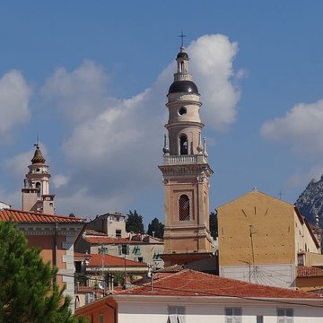 Eglise Saint-Michel, chapelle de la Conception et leurs abords