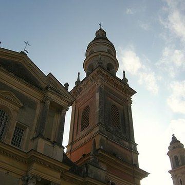 Eglise Saint-Michel, chapelle de la Conception et leurs abords