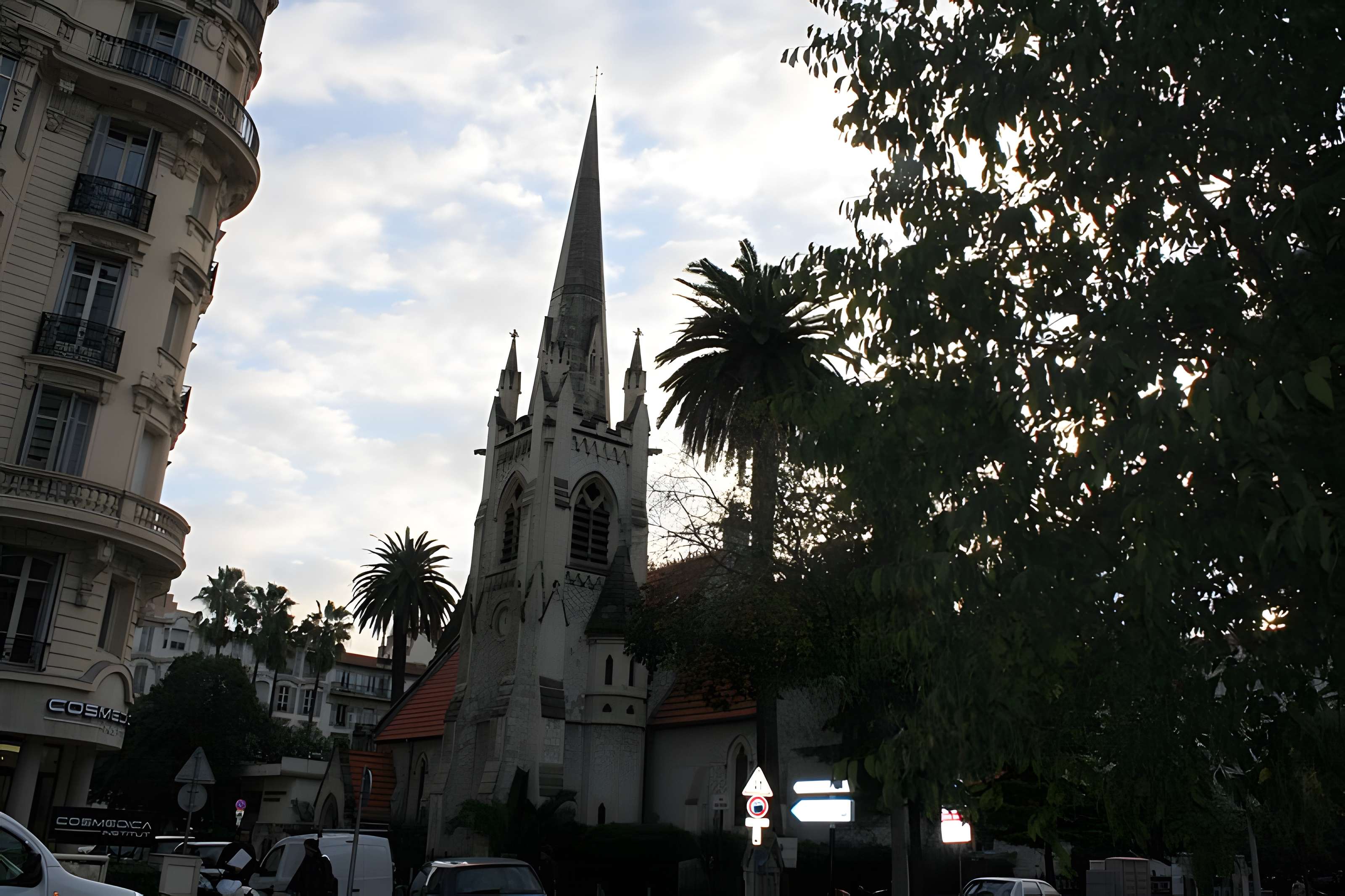 Temple Saint-Esprit, ancienne église épiscopalienne américaine Holy Spirit Church