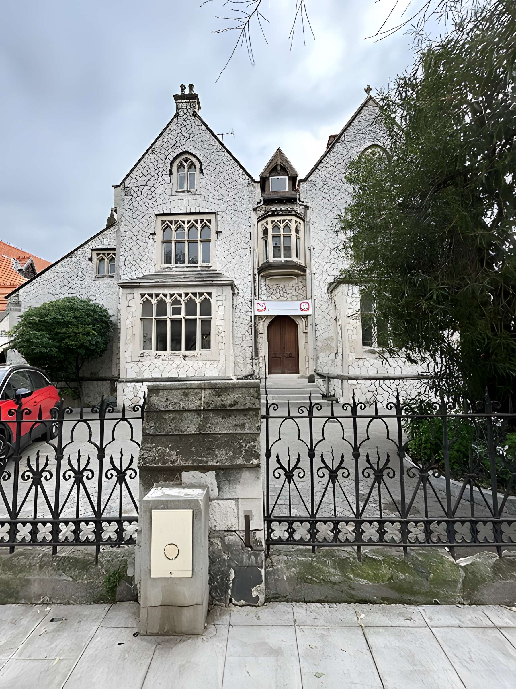 Temple Saint-Esprit, ancienne église épiscopalienne américaine Holy Spirit Church
