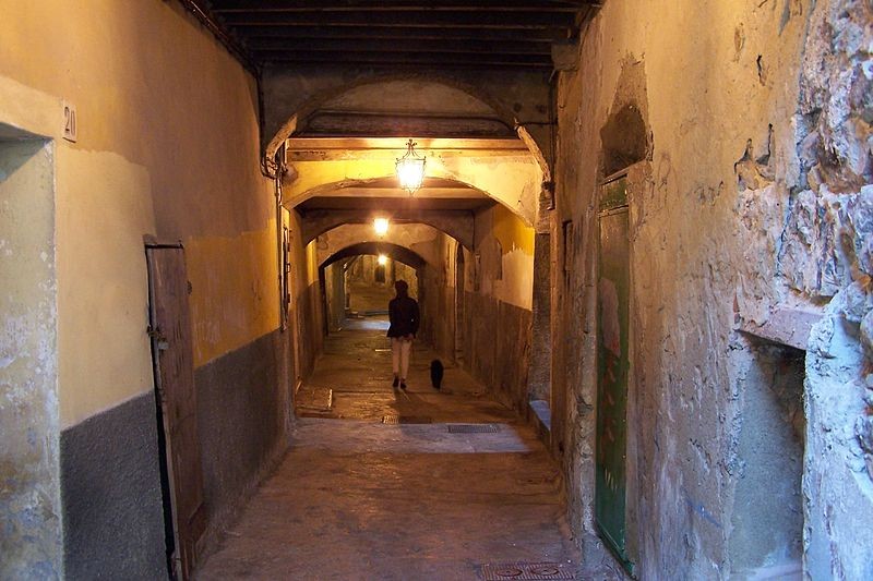 Photo de Rue Obscure de Villefranche-sur-Mer