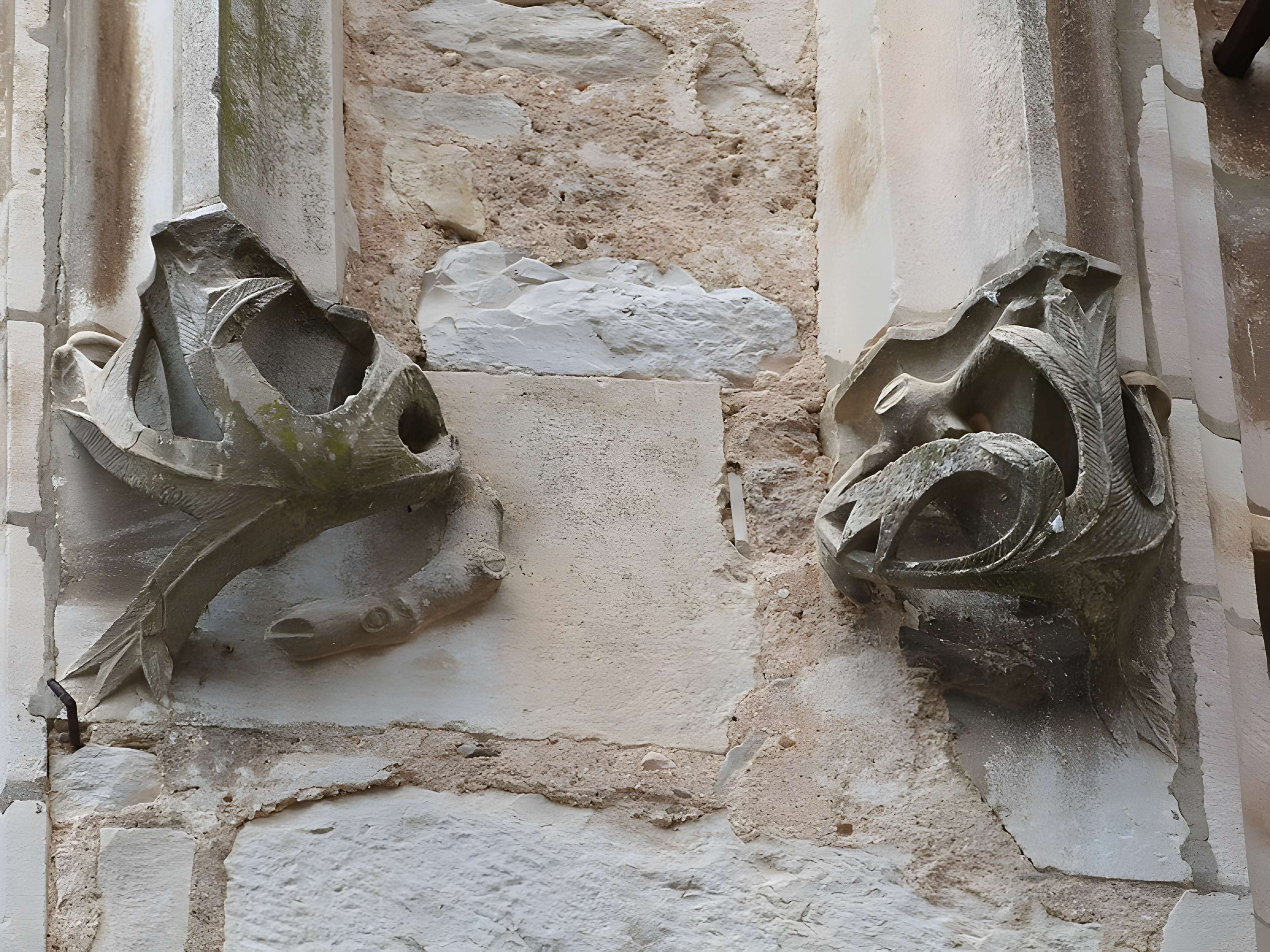 Maison voisine de la porte de ville carrée