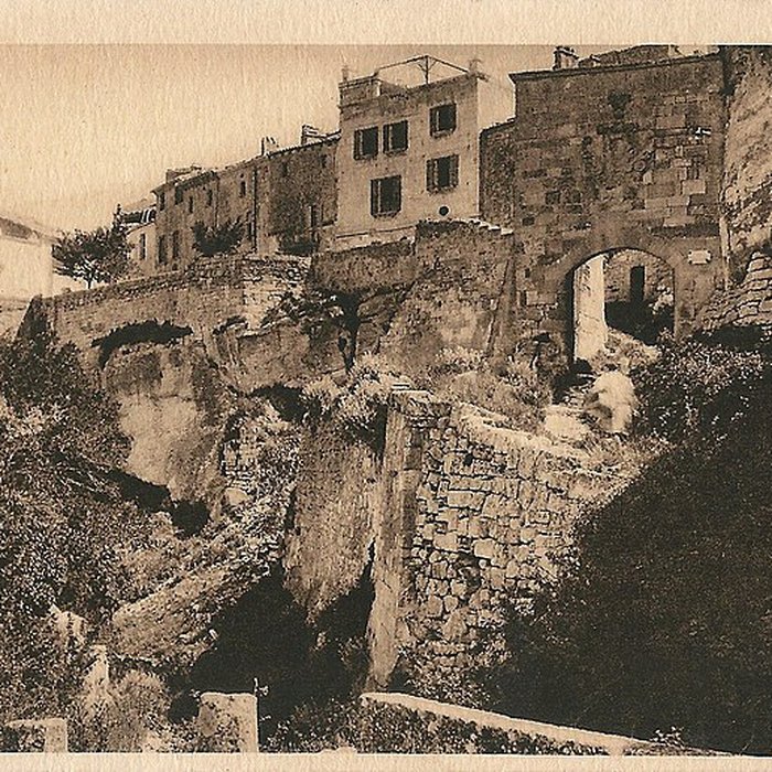 Photo de Maison dite Porte dEyguières