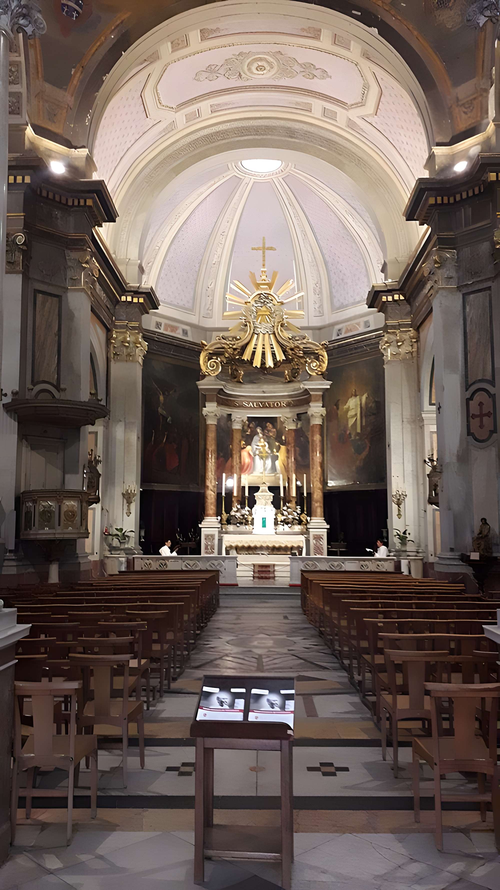 Église Saint-Charles intra-muros