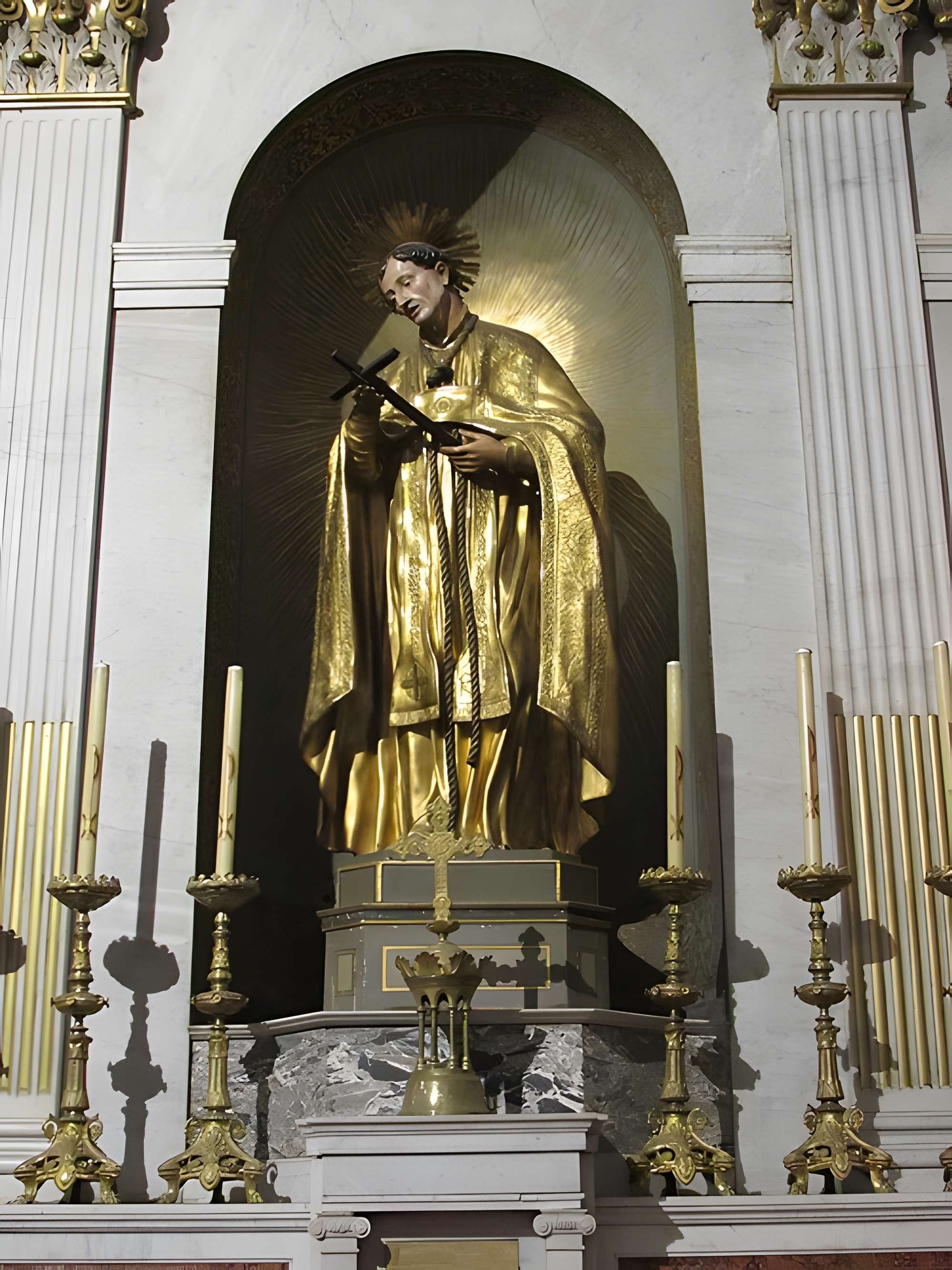 Église Saint-Charles intra-muros