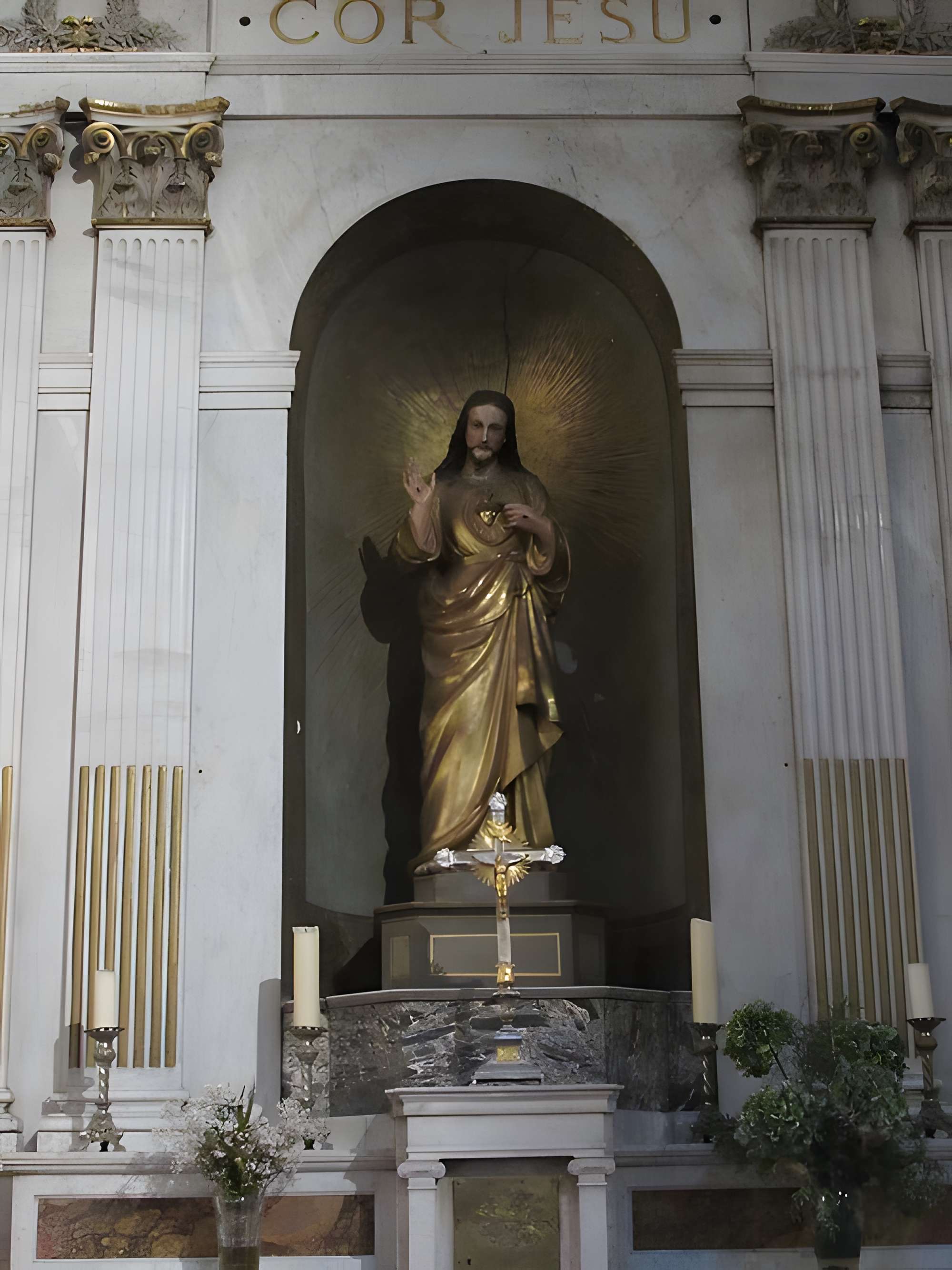 Église Saint-Charles intra-muros