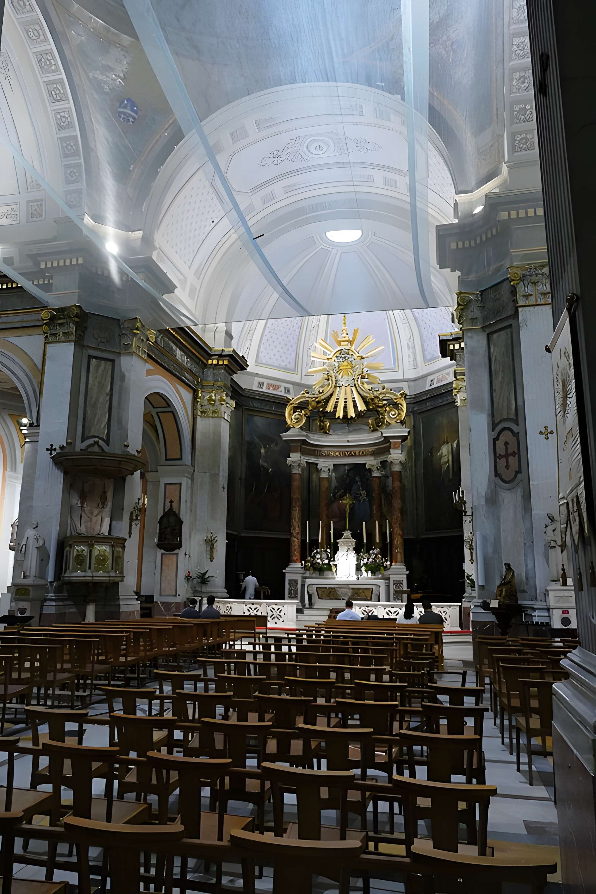Église Saint-Charles intra-muros