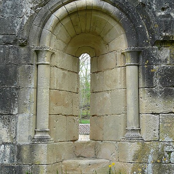 Photo de Ruines de lAbbaye Notre-Dame de Boschaud