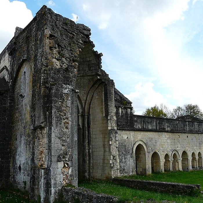 Photo de Ruines de lAbbaye Notre-Dame de Boschaud