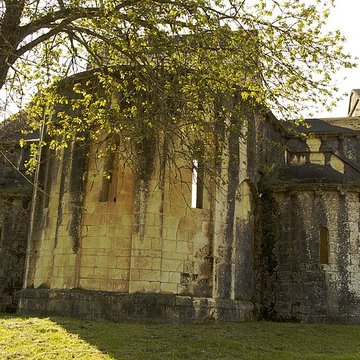 Ruines de lAbbaye Notre-Dame de Boschaud