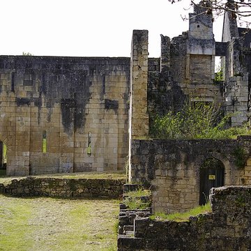 Ruines de lAbbaye Notre-Dame de Boschaud