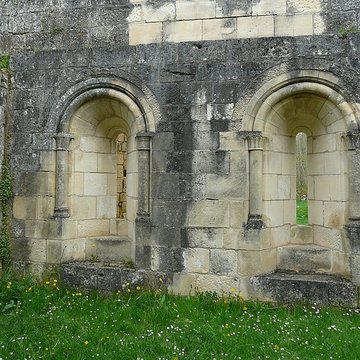 Ruines de lAbbaye Notre-Dame de Boschaud