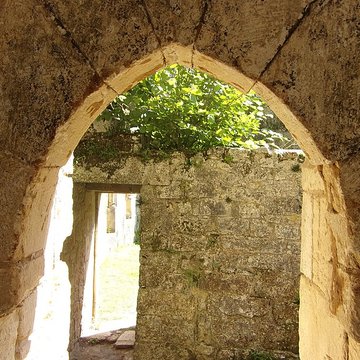 Ruines de lAbbaye Notre-Dame de Boschaud