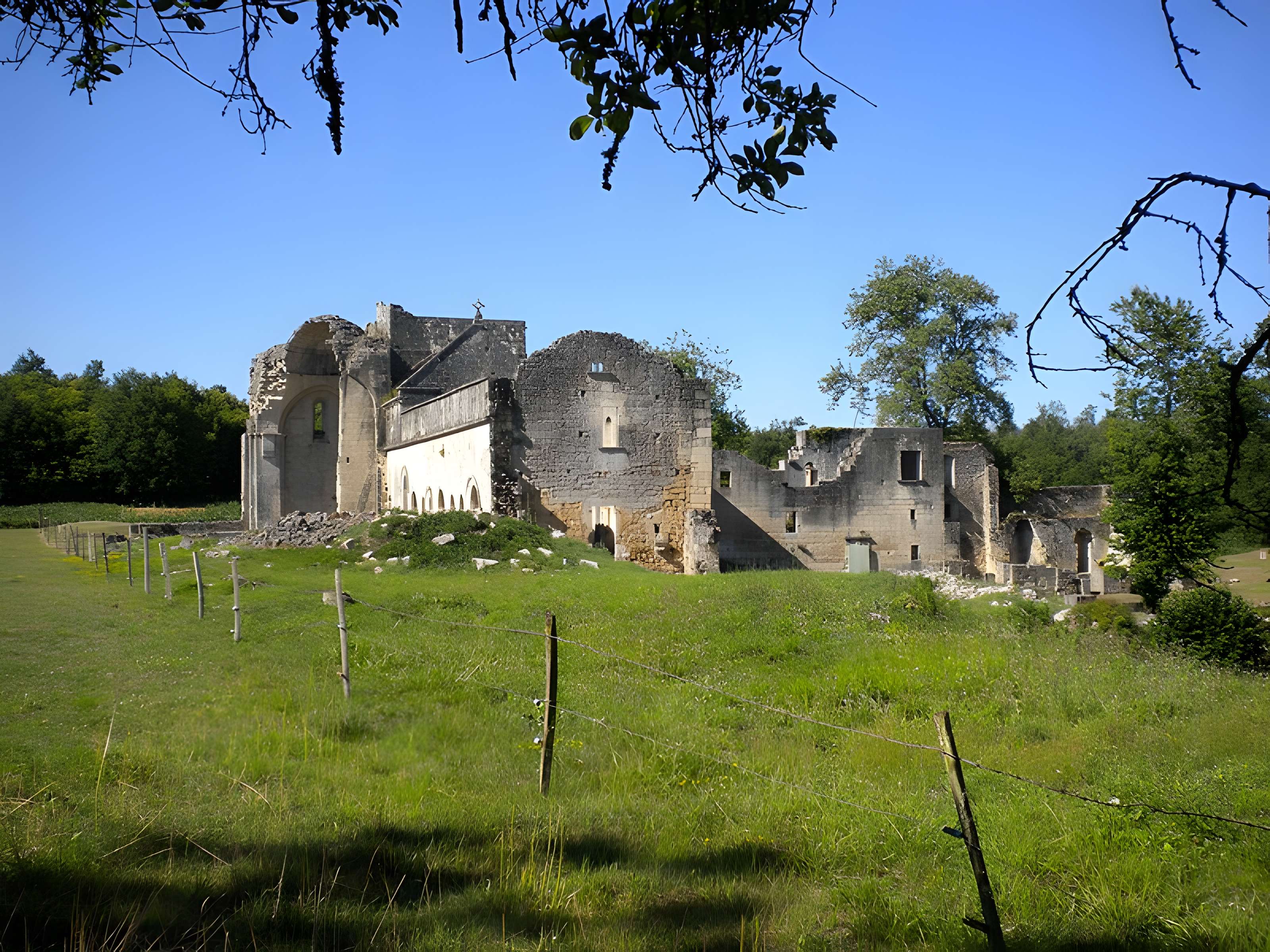 Ruines de l'Abbaye Notre-Dame de Boschaud