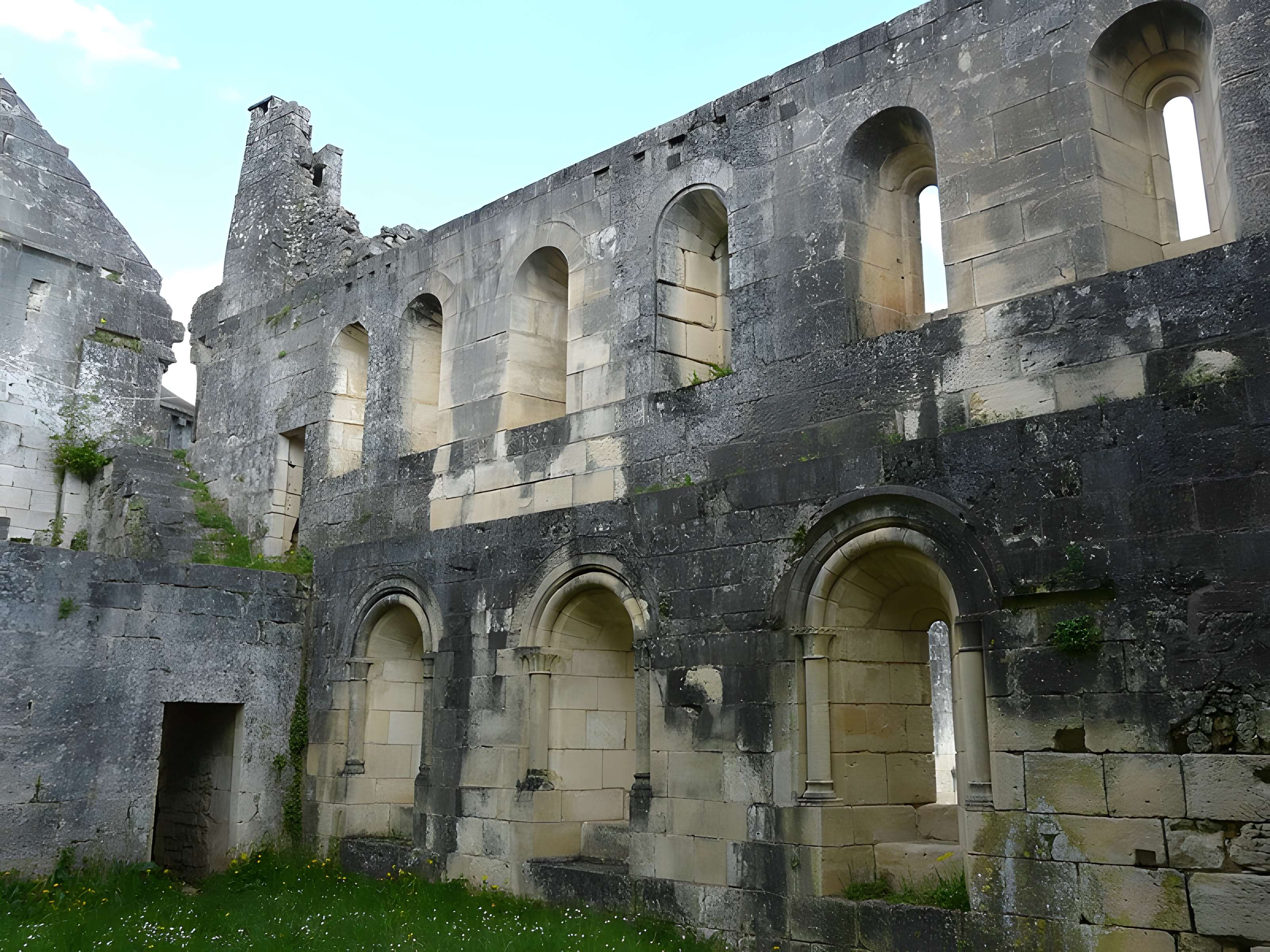 Ruines de l'Abbaye Notre-Dame de Boschaud