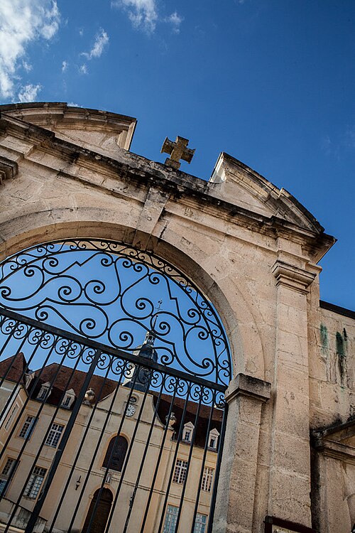 Photo de Hôpital Sainte-Reine