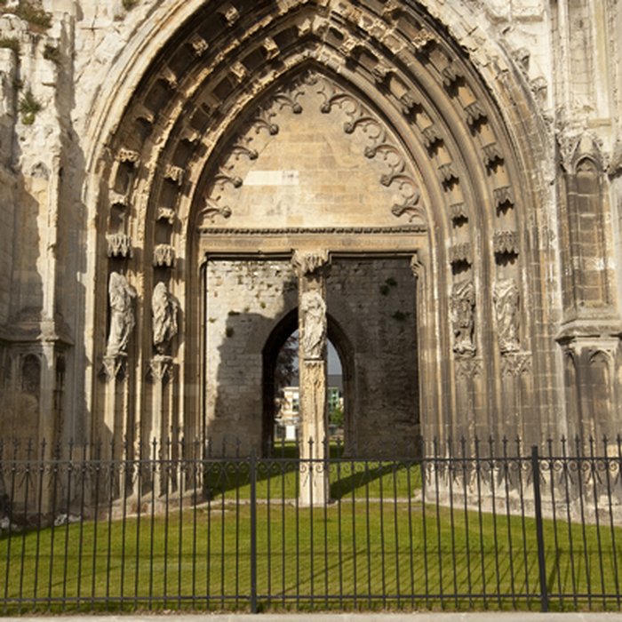 Photo de Ruines de lAbbaye St-Bertin de Saint-Omer