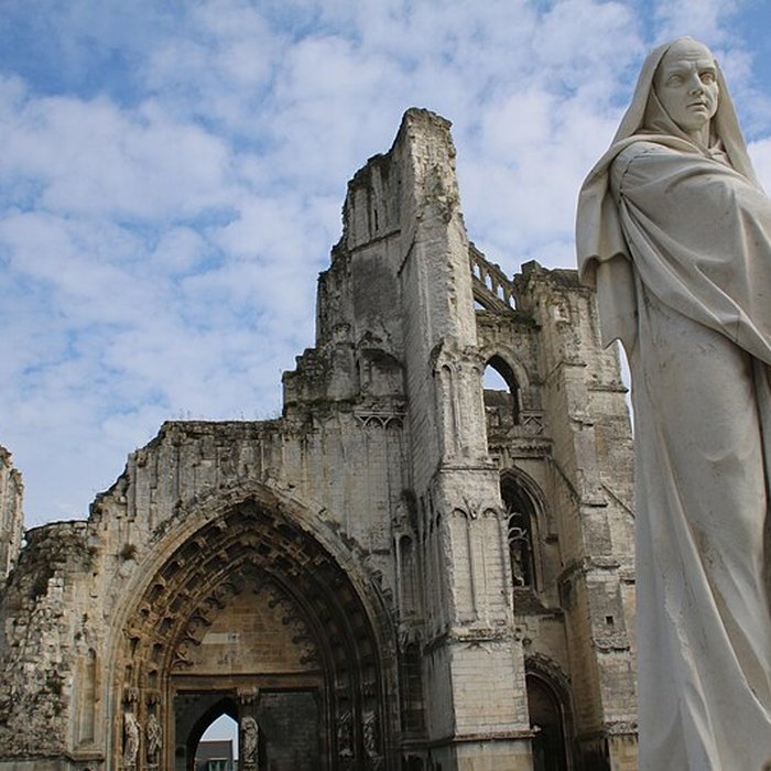 Photo de Ruines de lAbbaye St-Bertin de Saint-Omer