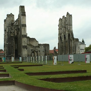 Ruines de lAbbaye St-Bertin de Saint-Omer