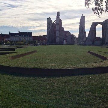 Ruines de lAbbaye St-Bertin de Saint-Omer
