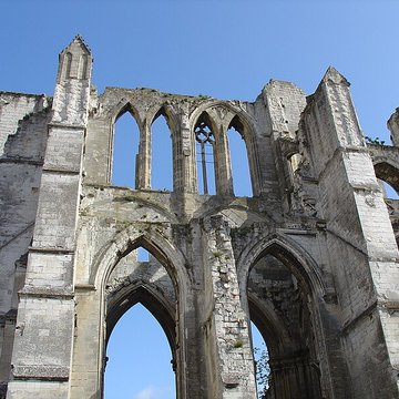 Ruines de lAbbaye St-Bertin de Saint-Omer