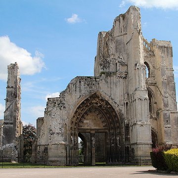 Ruines de lAbbaye St-Bertin de Saint-Omer
