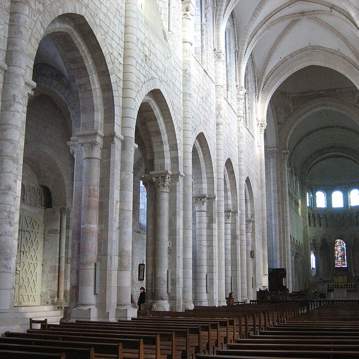 Photo de Eglise abbatiale Saint-Benoît