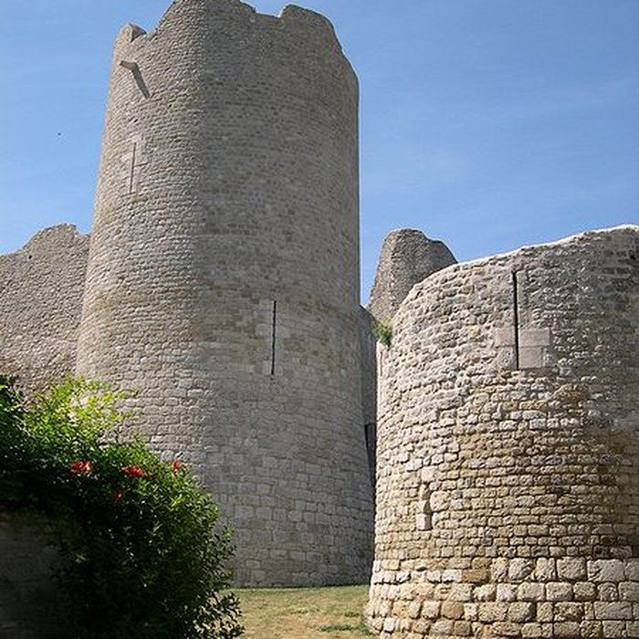 Photo de Château dYèvre-le-Châtel