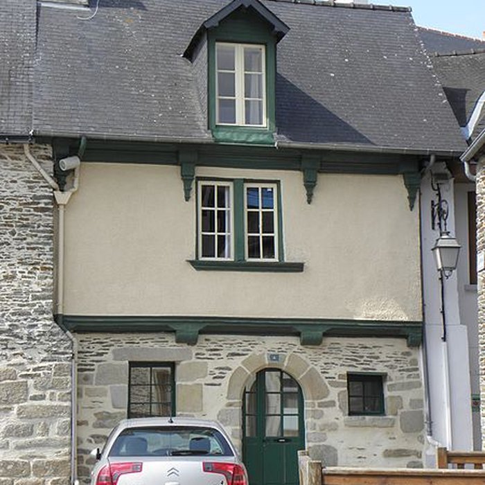 Photo de Maison du XVIe siècle en bordure de la ruelle prolongeant la rue des Sorciers