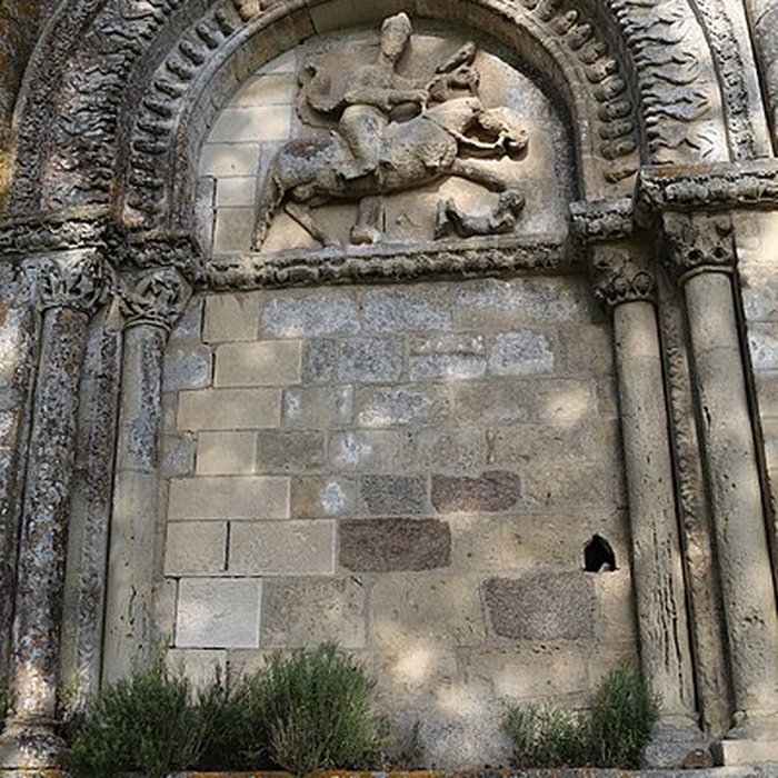 Photo de Ancienne église priorale Saint-Pierre de Parthenay-le-Vieux