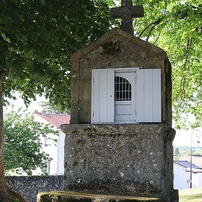 Photo de Ancienne église priorale Saint-Pierre de Parthenay-le-Vieux