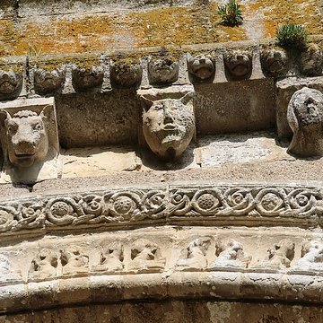 Ancienne église priorale Saint-Pierre de Parthenay-le-Vieux