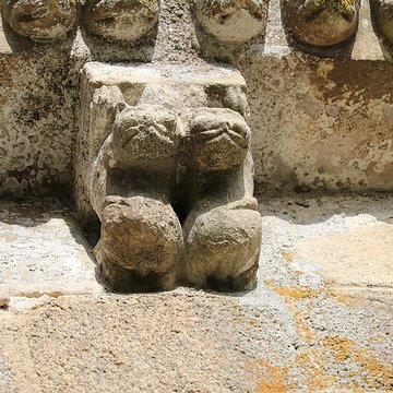 Ancienne église priorale Saint-Pierre de Parthenay-le-Vieux