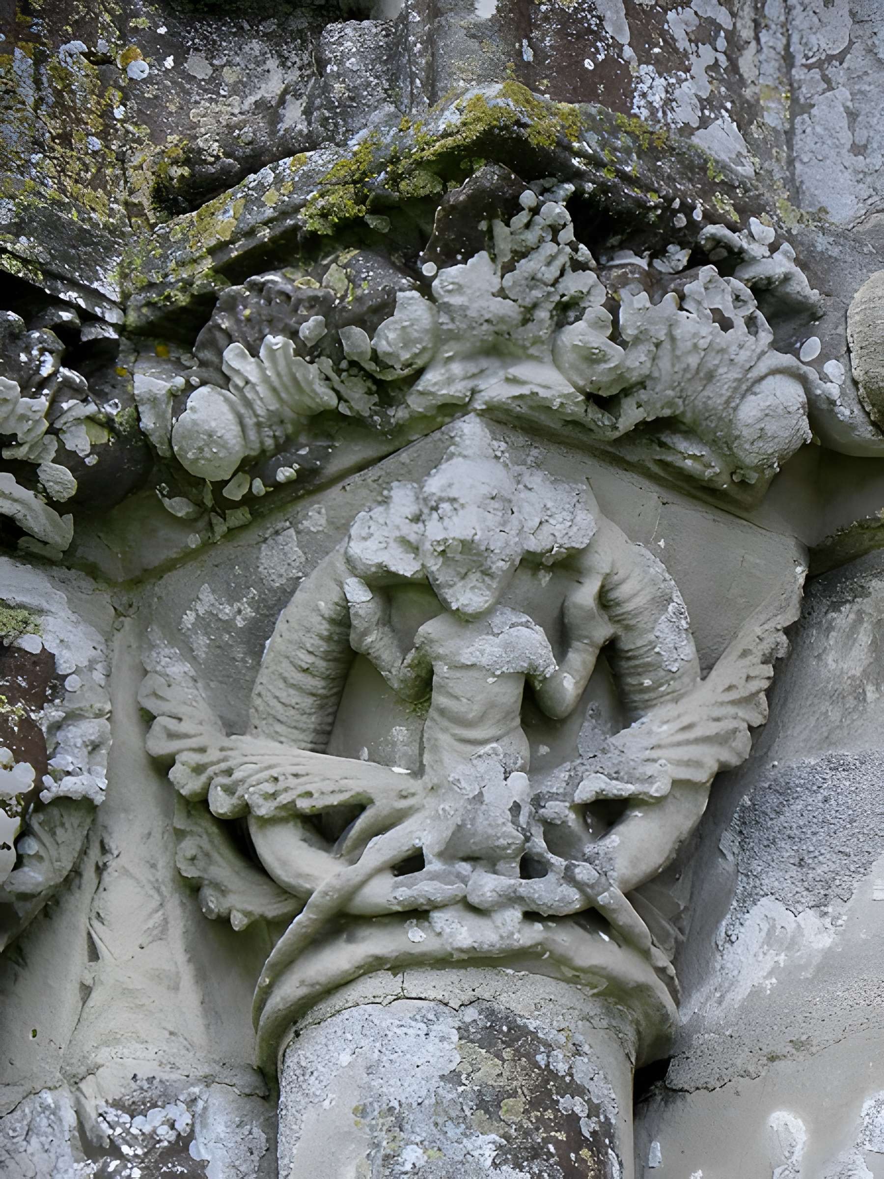 Ancienne église priorale Saint-Pierre de Parthenay-le-Vieux