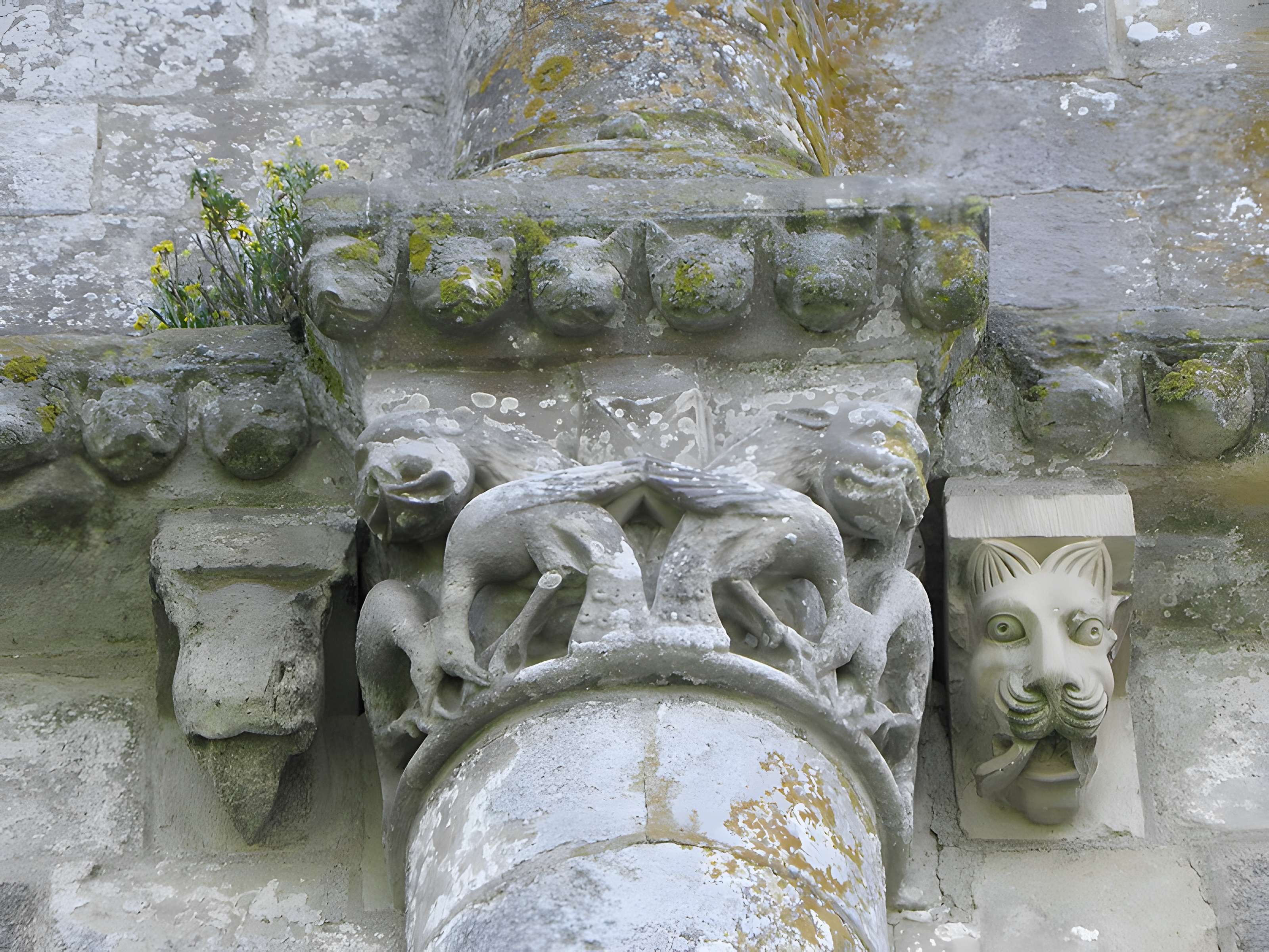 Ancienne église priorale Saint-Pierre de Parthenay-le-Vieux