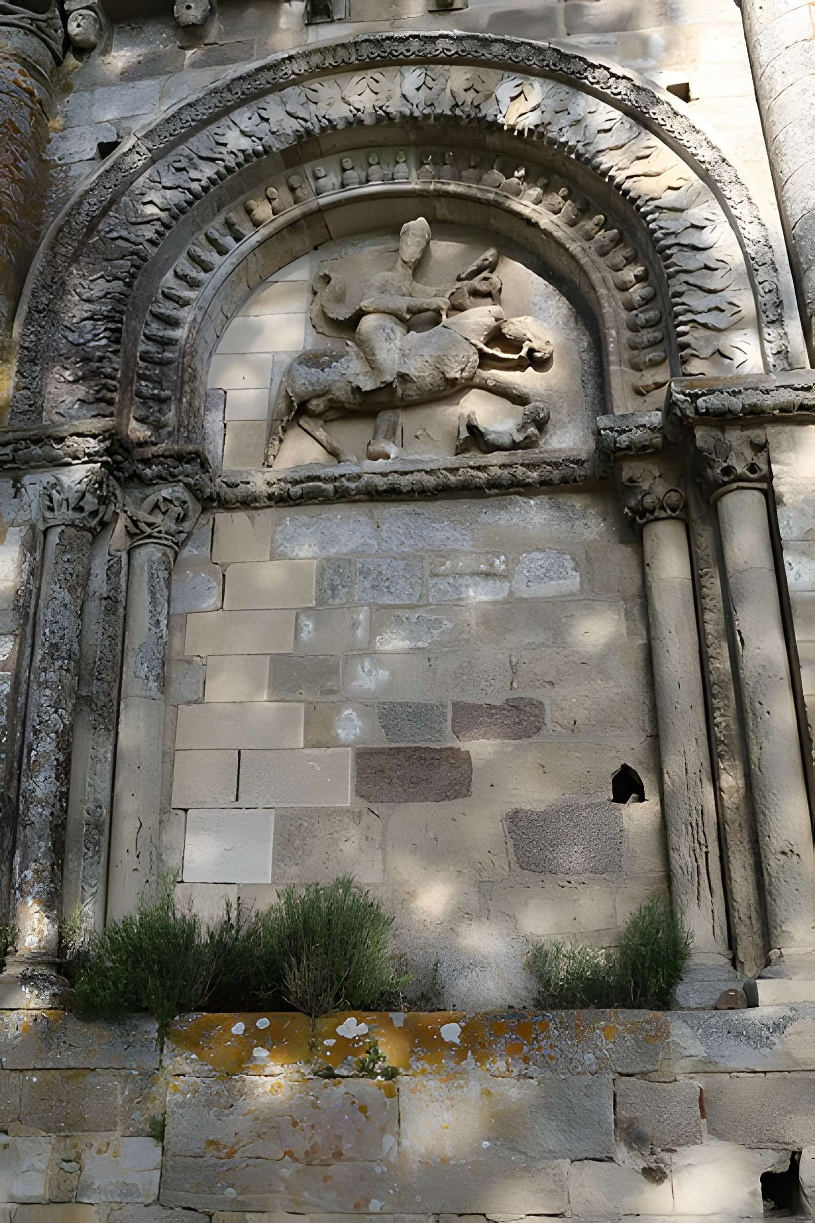 Ancienne église priorale Saint-Pierre de Parthenay-le-Vieux