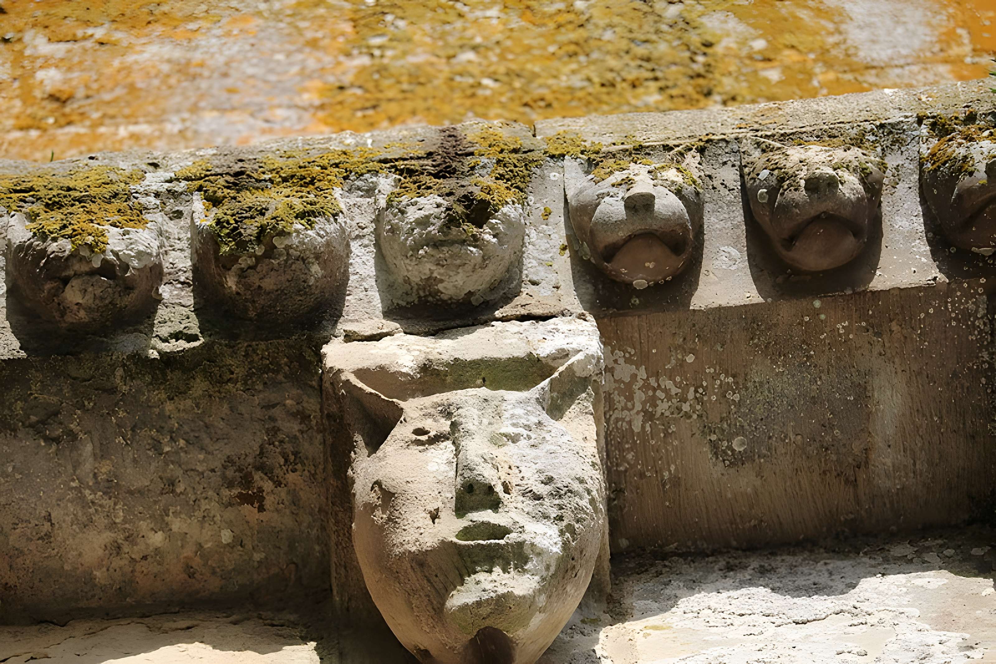 Ancienne église priorale Saint-Pierre de Parthenay-le-Vieux