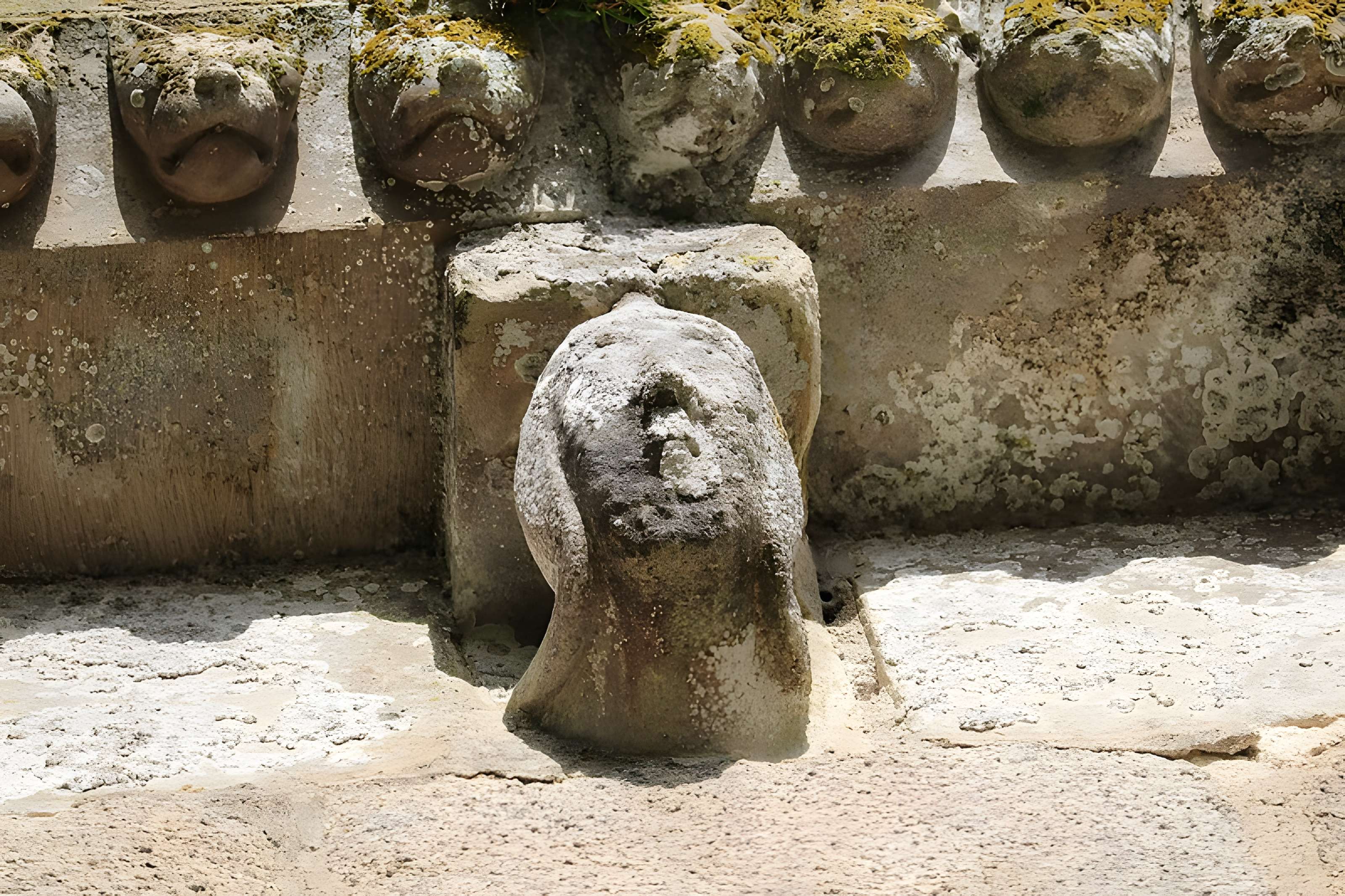 Ancienne église priorale Saint-Pierre de Parthenay-le-Vieux