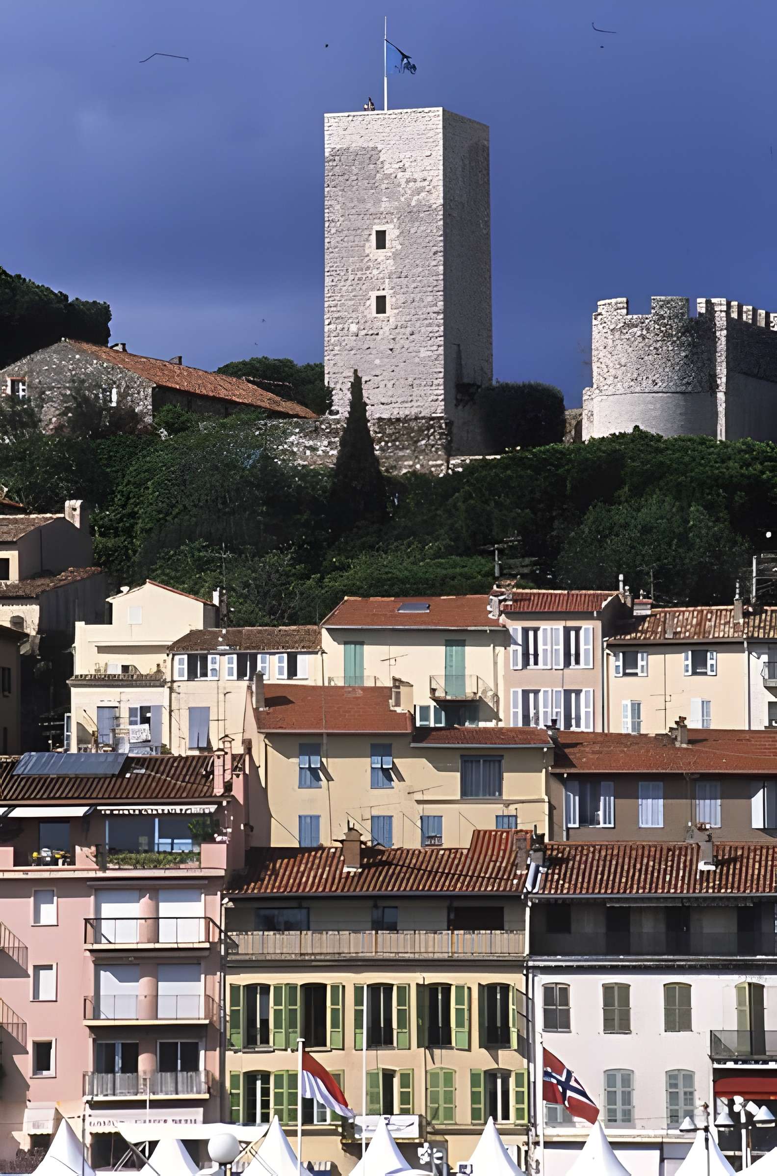 Musée des explorations du monde (MEM)