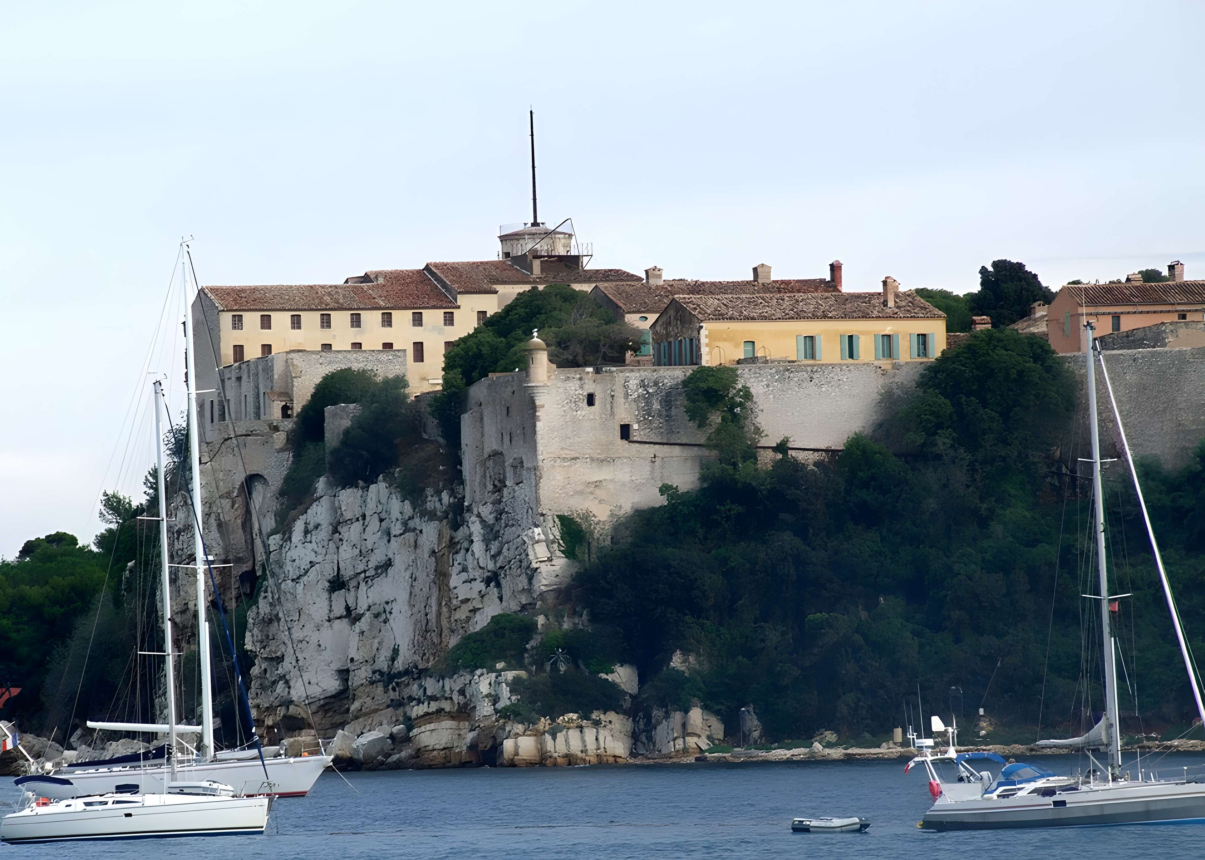 Le musée du Masque de fer et du Fort Royal