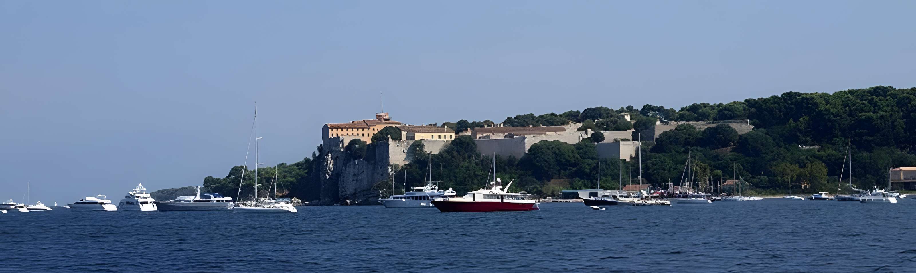 Le musée du Masque de fer et du Fort Royal