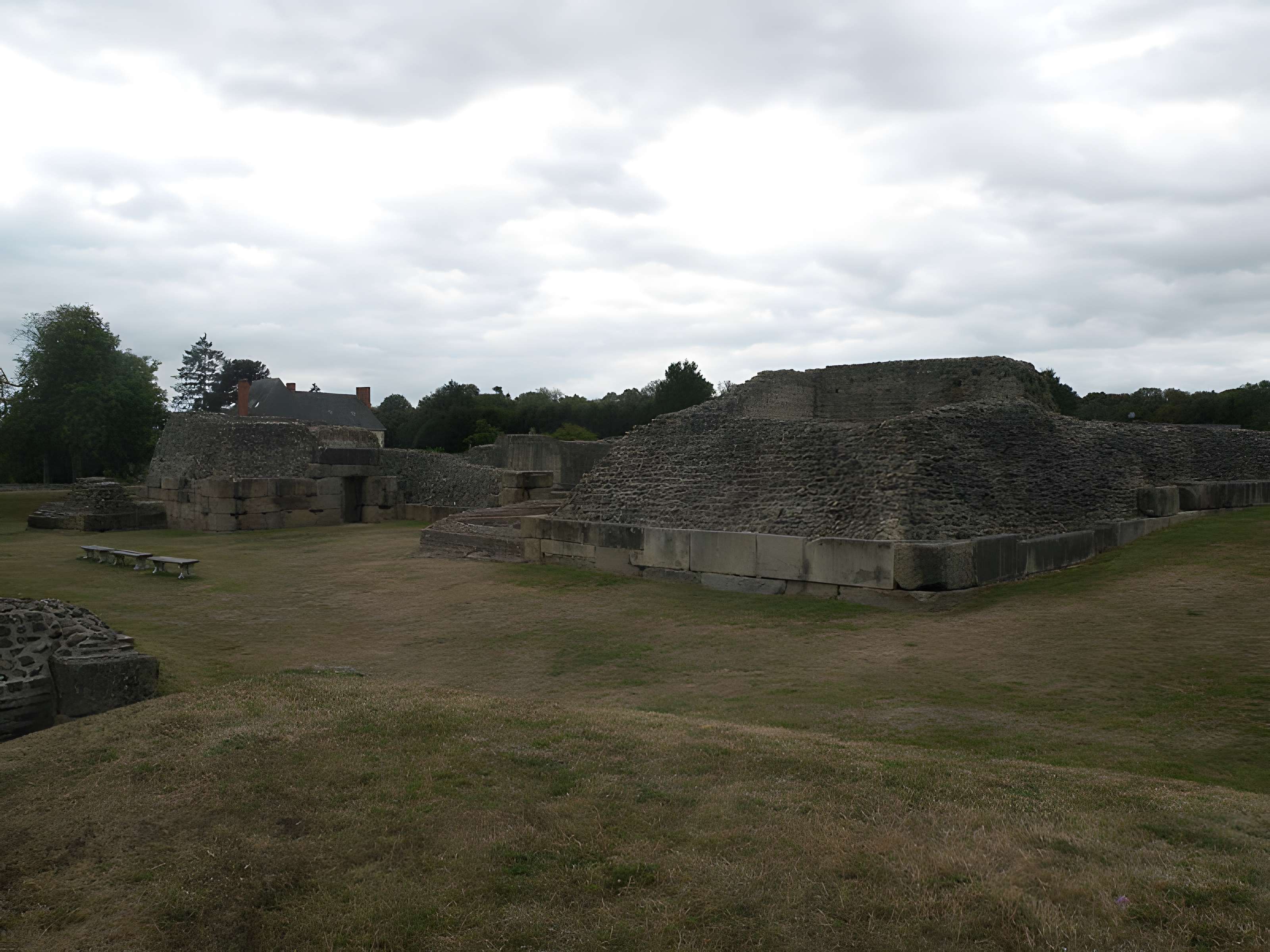 Site archéologique de Jublains (camp romain)